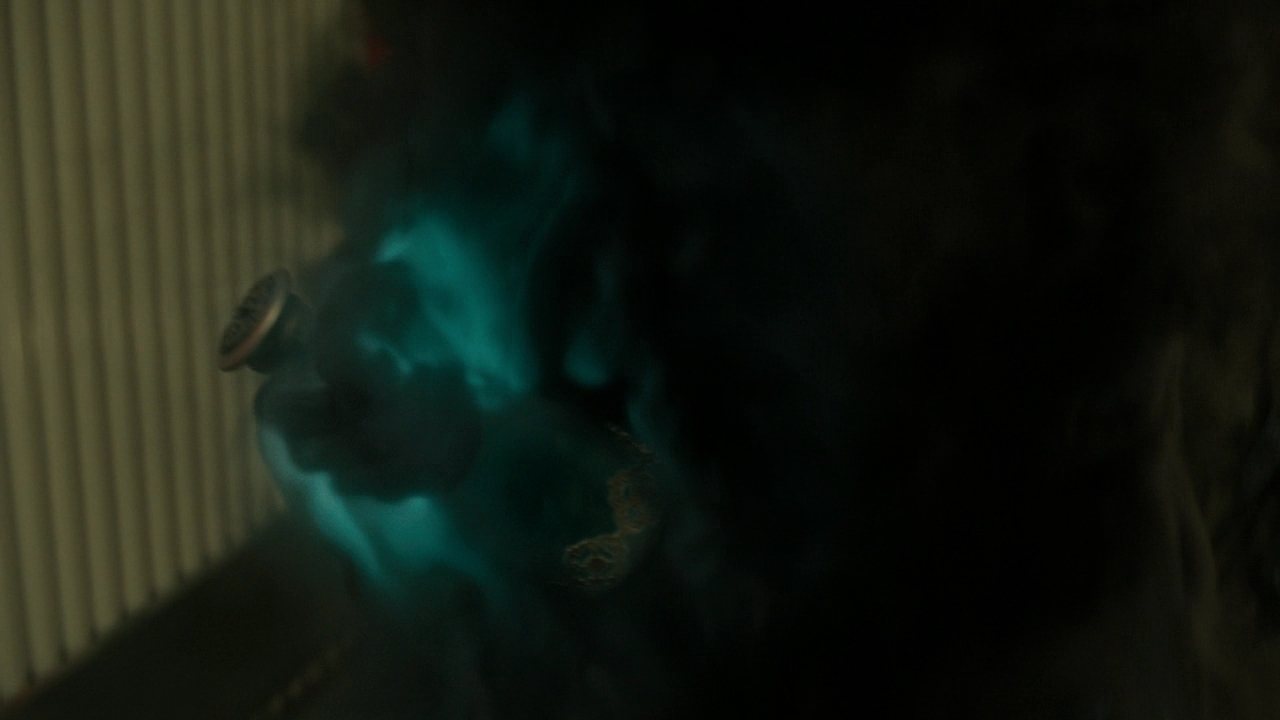 Charmed-Online-dot-nl-Charmed-2x14SuddenDeath1902.jpg Charmed-Online-dot-nl-Charmed-2x14SuddenDeath1902.jpg