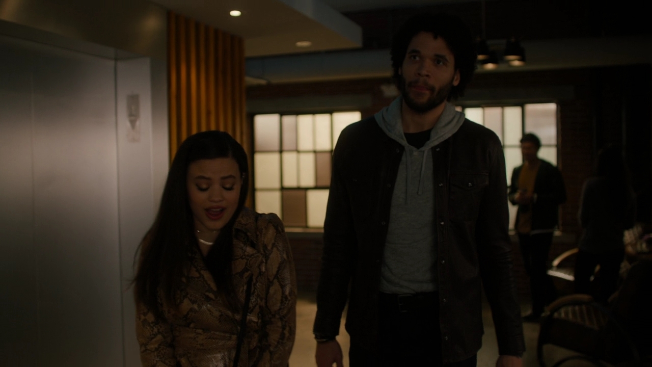 Charmed-Online-dot-nl-Charmed-2x14SuddenDeath1955.jpg Charmed-Online-dot-nl-Charmed-2x14SuddenDeath1955.jpg