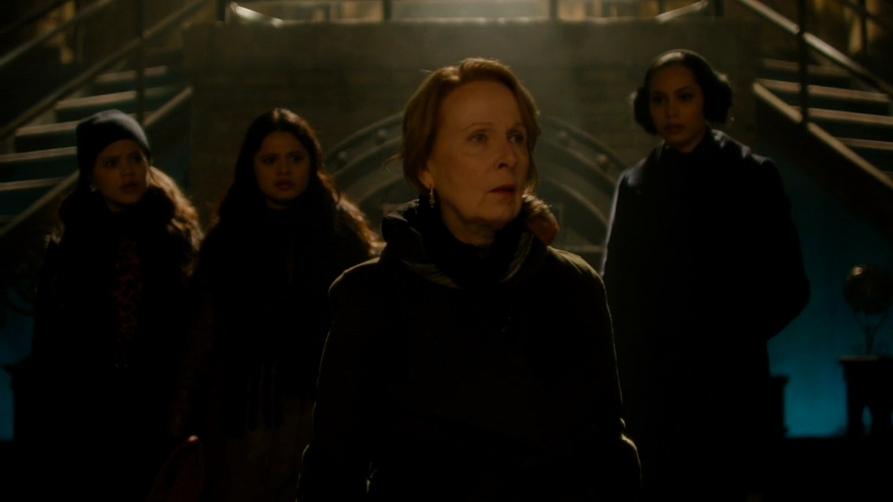 Charmed-Online-dot-nl_Charmed2x15ThirdTimesTheCharm0379.jpg
