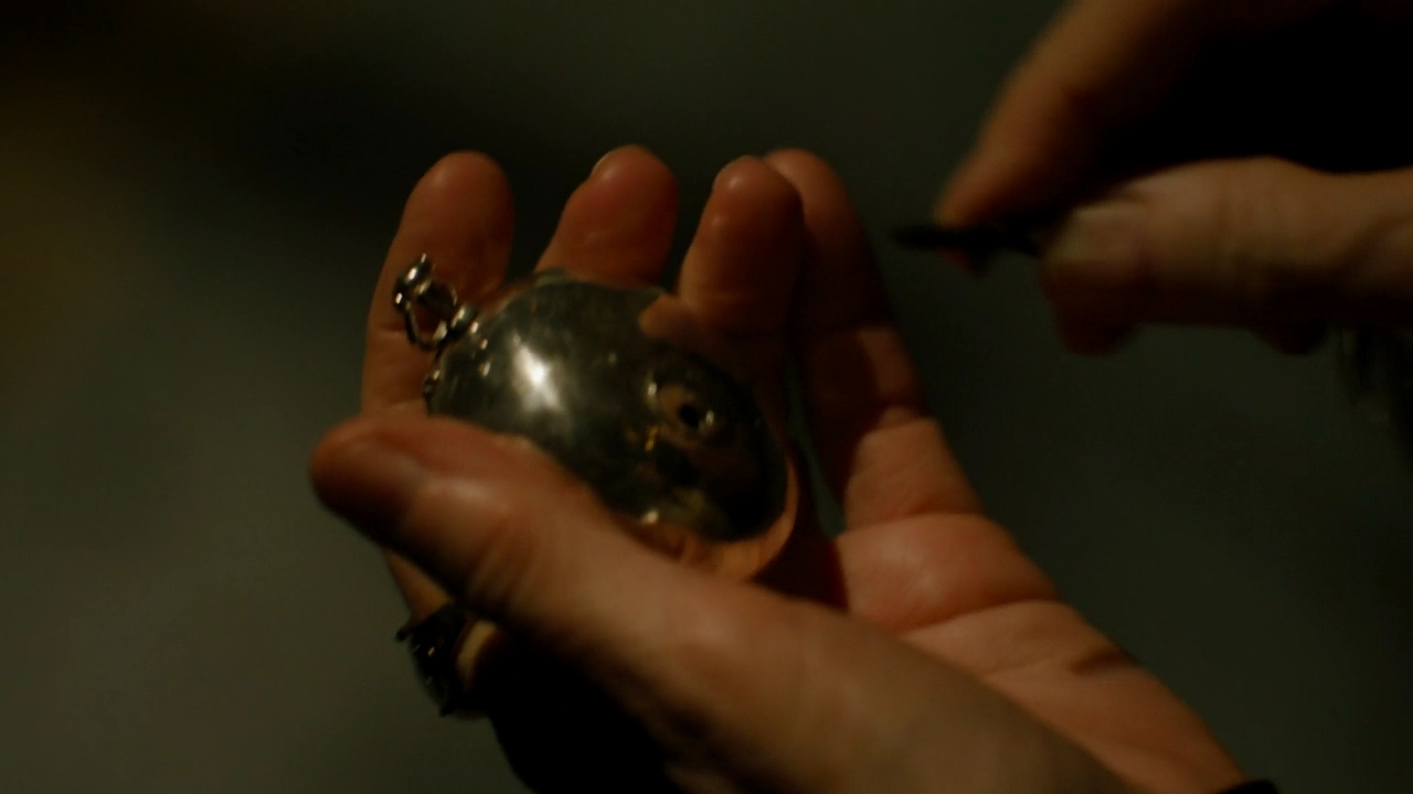 Charmed-Online-dot-nl_Charmed2x15ThirdTimesTheCharm0388.jpg