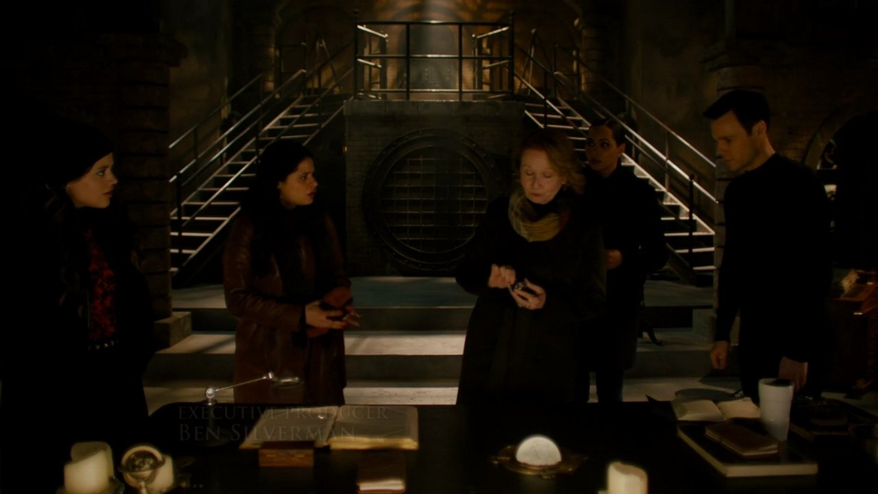 Charmed-Online-dot-nl_Charmed2x15ThirdTimesTheCharm0390.jpg