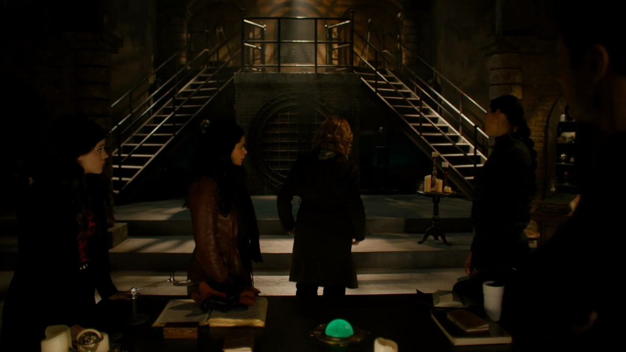 Charmed-Online-dot-nl_Charmed2x15ThirdTimesTheCharm0469.jpg