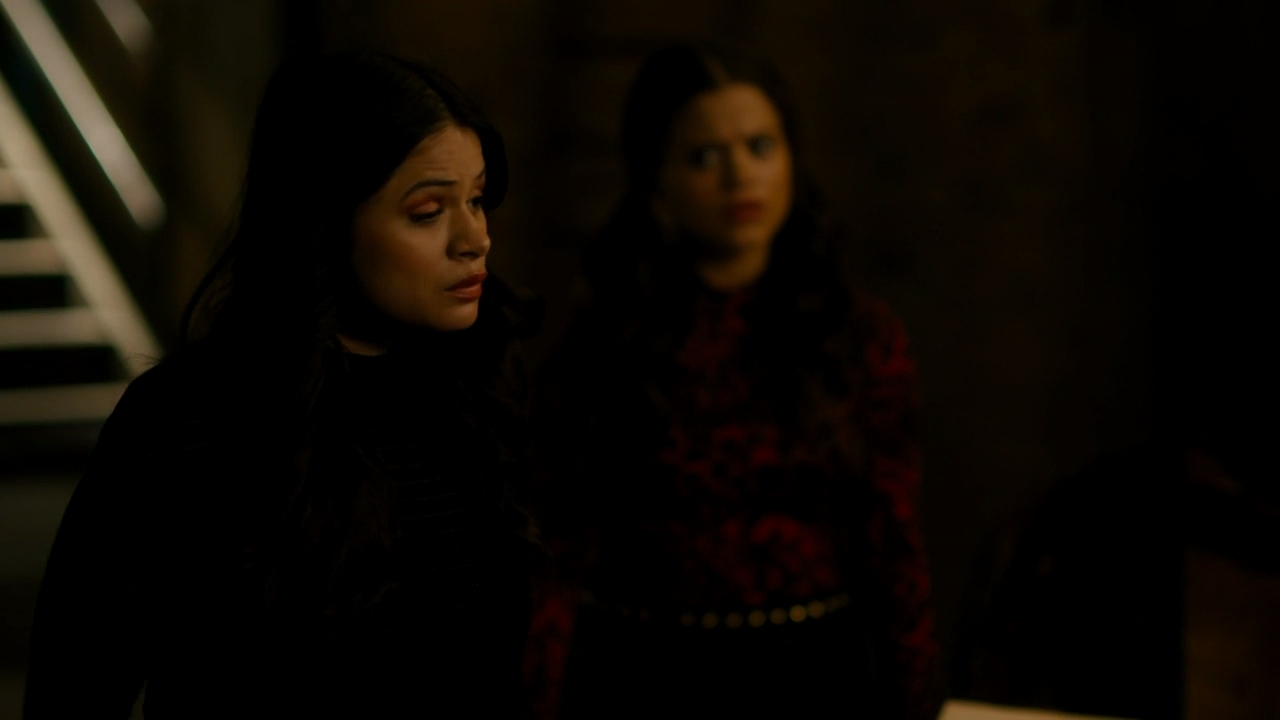 Charmed-Online-dot-nl_Charmed2x15ThirdTimesTheCharm0624.jpg