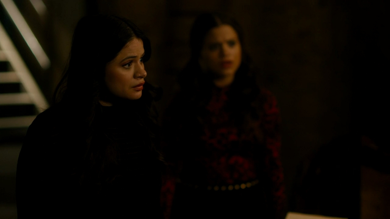 Charmed-Online-dot-nl_Charmed2x15ThirdTimesTheCharm0627.jpg