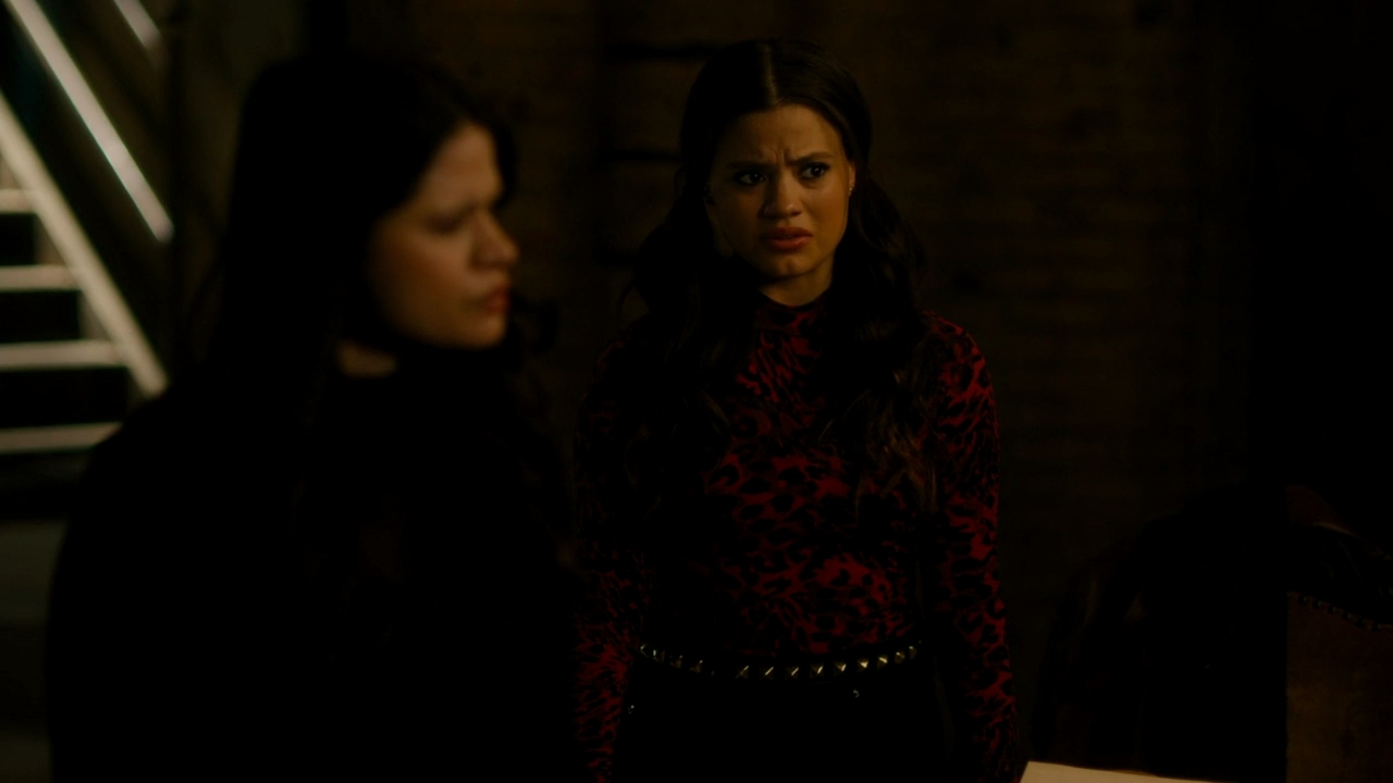 Charmed-Online-dot-nl_Charmed2x15ThirdTimesTheCharm0634.jpg