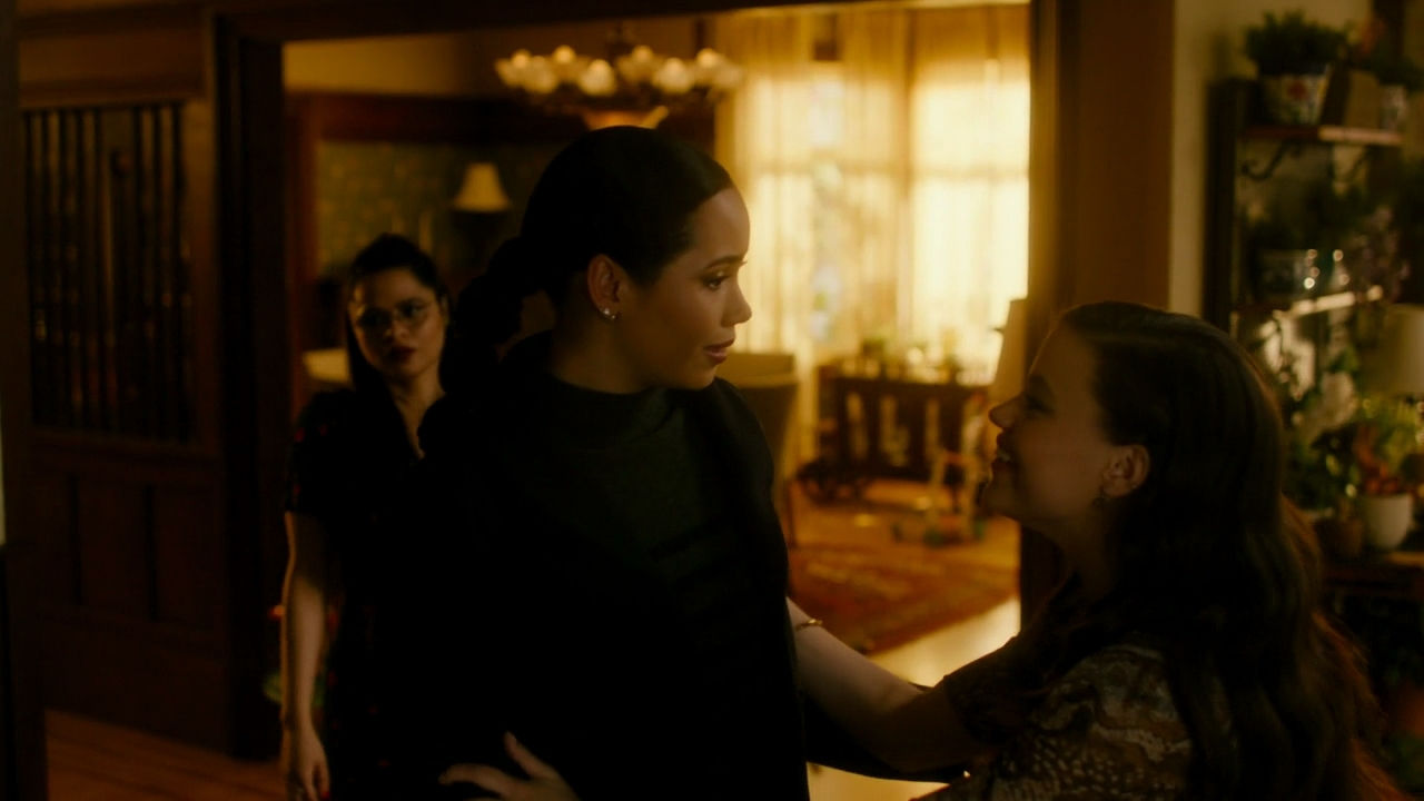 Charmed-Online-dot-nl_Charmed2x15ThirdTimesTheCharm0850.jpg