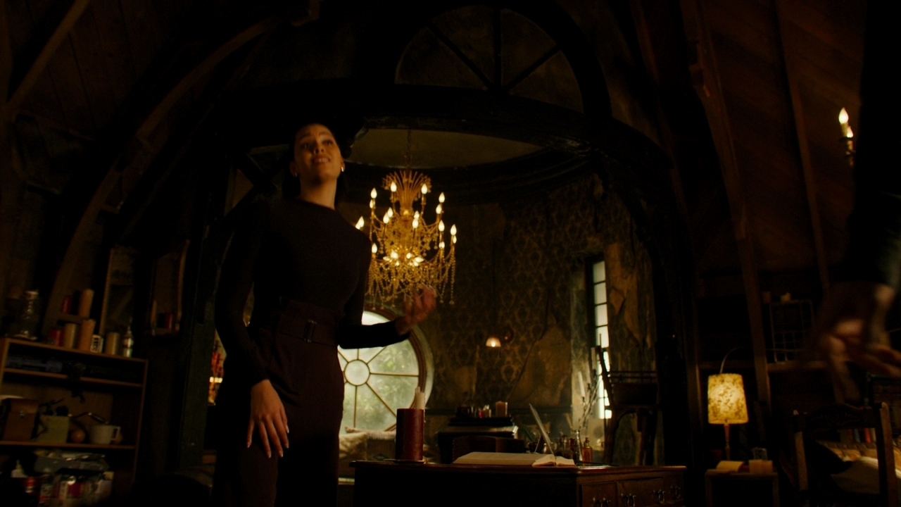 Charmed-Online-dot-nl_Charmed2x16TheEnemyOfMyFrenemy0085.jpg