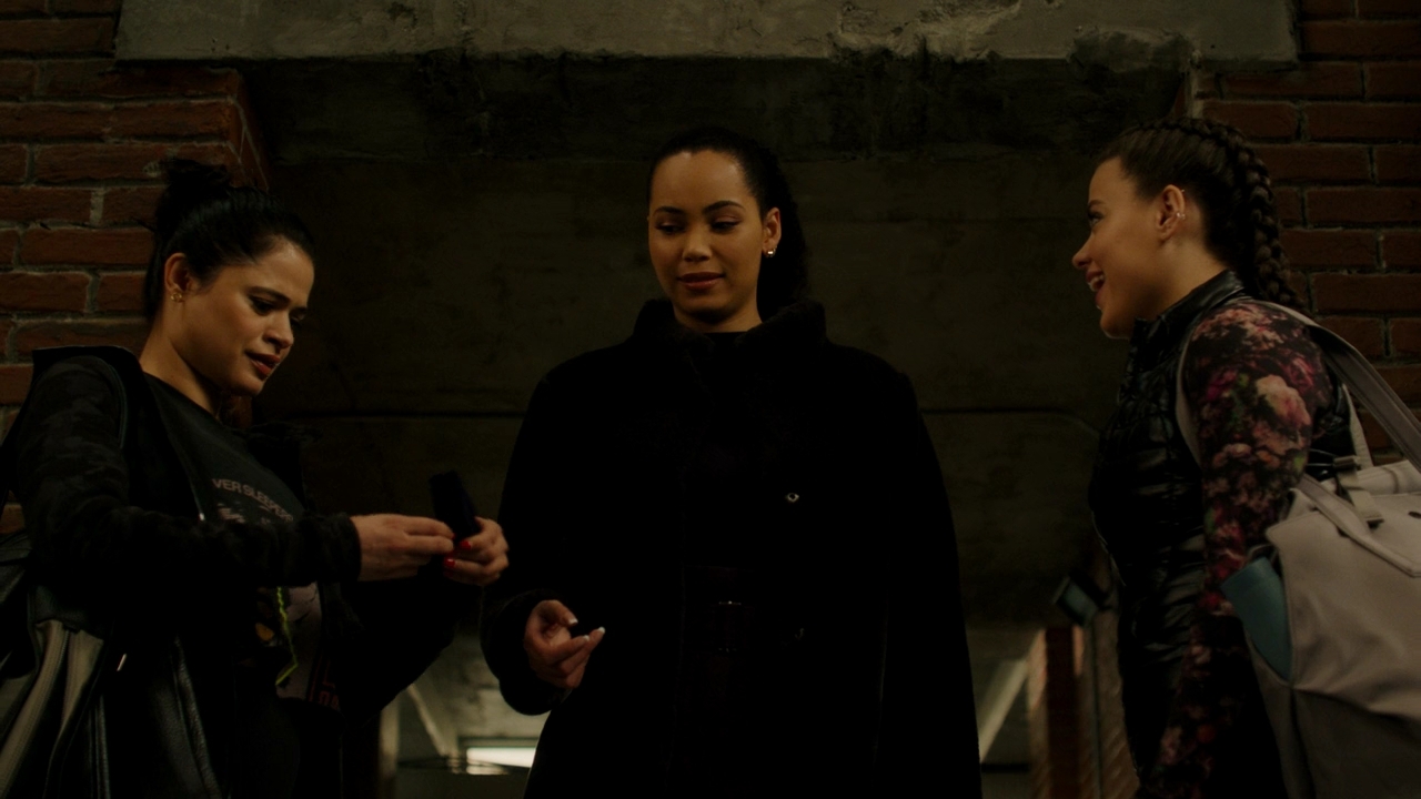 Charmed-Online-dot-nl_Charmed2x16TheEnemyOfMyFrenemy0345.jpg Charmed-Online-dot-nl_Charmed2x16TheEnemyOfMyFrenemy0345.jpg