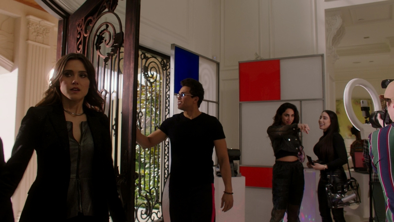 Charmed-Online-dot-nl_Charmed2x16TheEnemyOfMyFrenemy0948.jpg