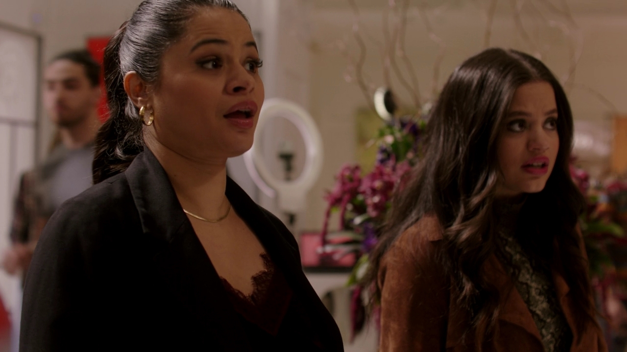 Charmed-Online-dot-nl_Charmed2x16TheEnemyOfMyFrenemy0979.jpg