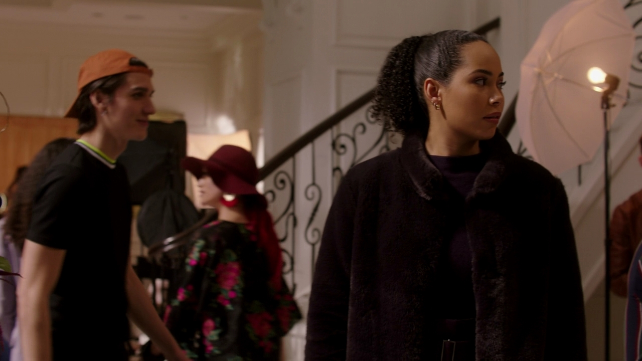 Charmed-Online-dot-nl_Charmed2x16TheEnemyOfMyFrenemy0986.jpg