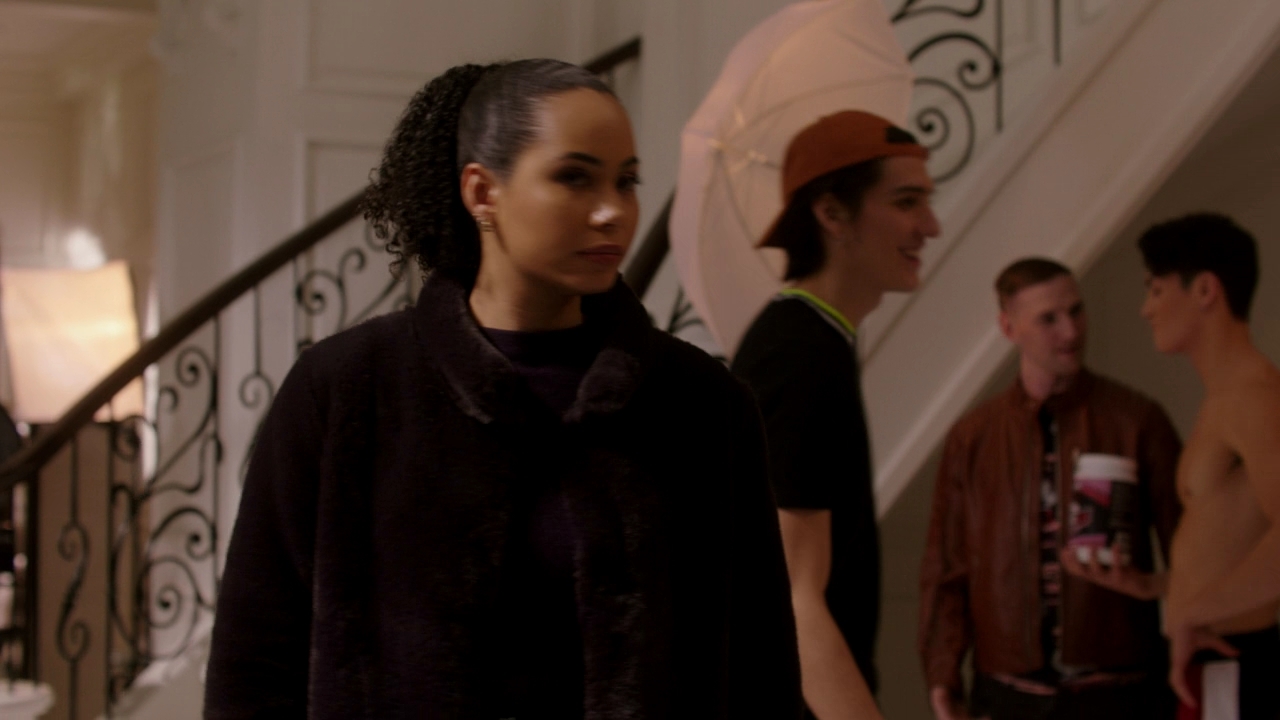 Charmed-Online-dot-nl_Charmed2x16TheEnemyOfMyFrenemy0988.jpg