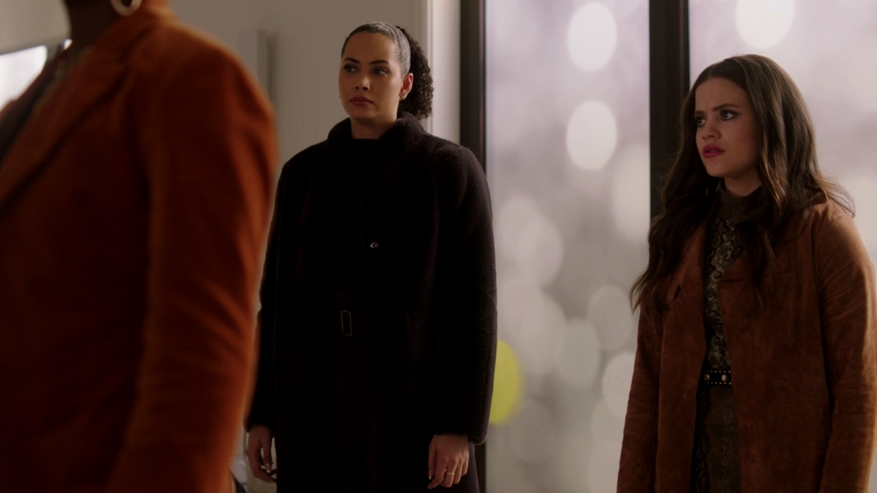 Charmed-Online-dot-nl_Charmed2x16TheEnemyOfMyFrenemy1226.jpg