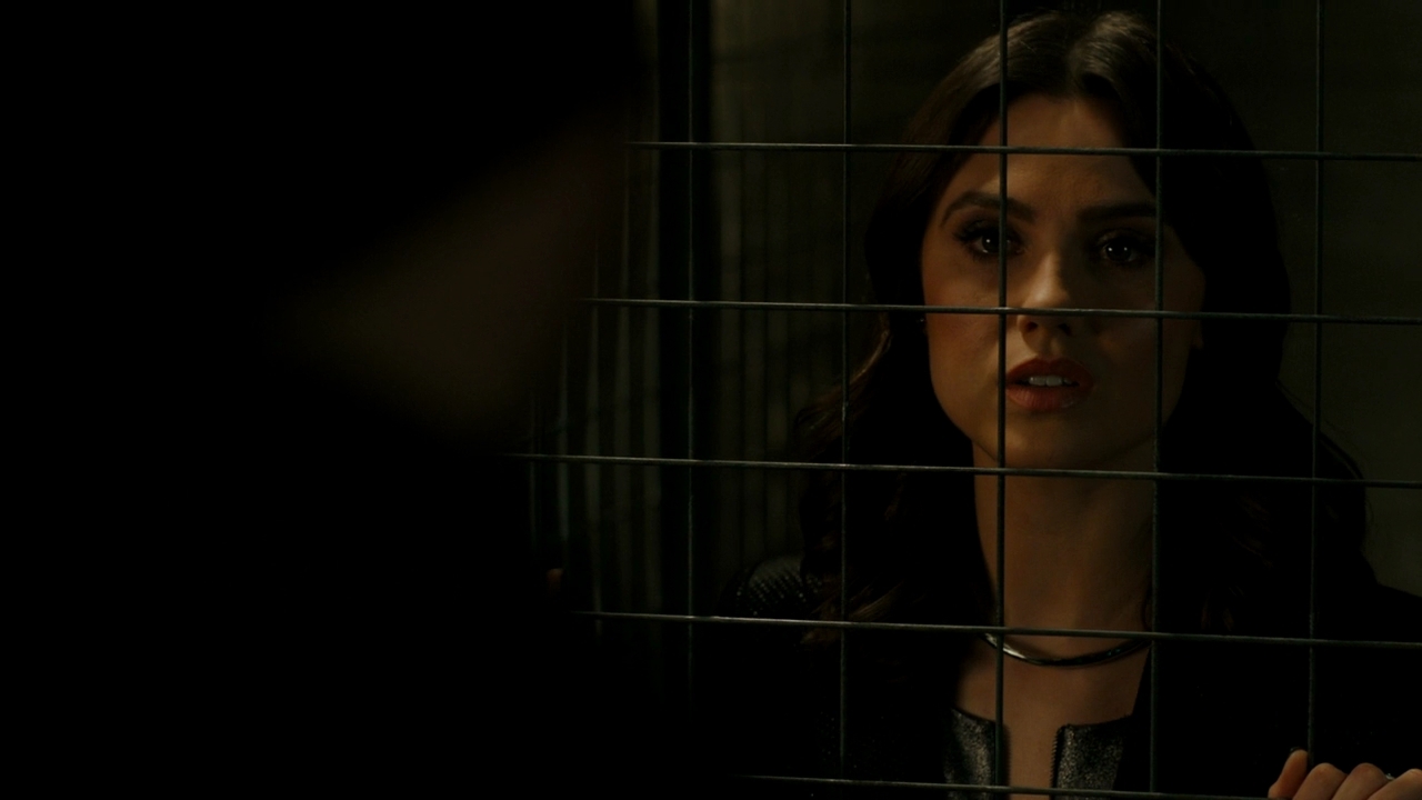 Charmed-Online-dot-nl_Charmed2x16TheEnemyOfMyFrenemy1394.jpg Charmed-Online-dot-nl_Charmed2x16TheEnemyOfMyFrenemy1394.jpg