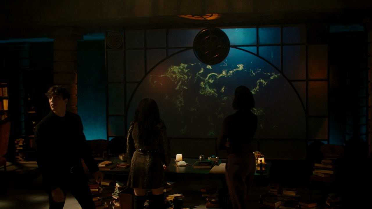 Charmed-Online-dot-nl_Charmed2x16TheEnemyOfMyFrenemy1466.jpg