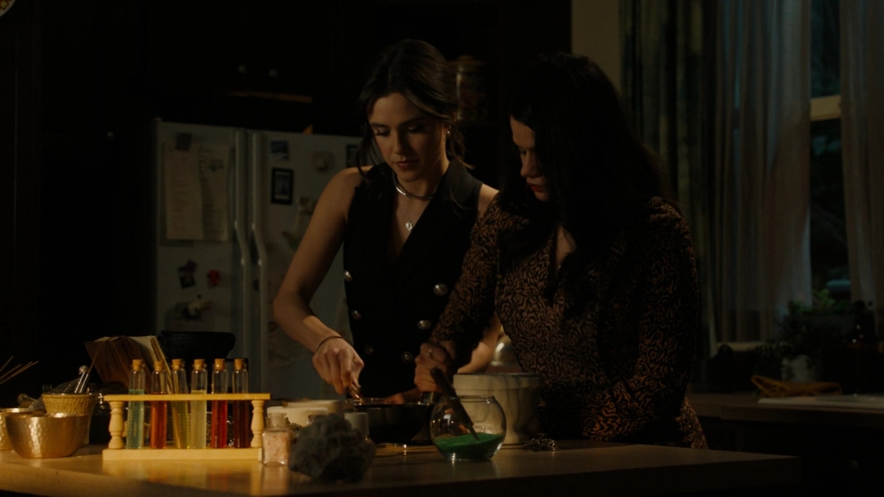 Charmed-Online-dot-nl_Charmed2x17SearchParty0628.jpg