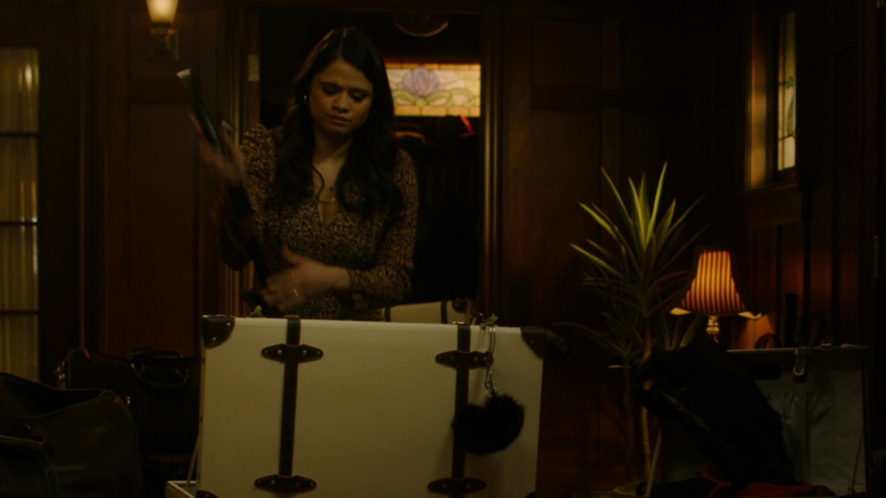 Charmed-Online-dot-nl_Charmed2x17SearchParty0988.jpg