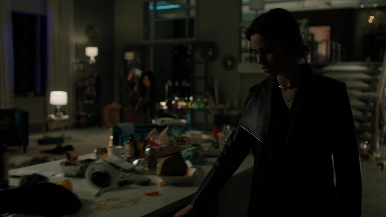 Charmed-Online-dot-nl_Charmed2x17SearchParty1303.jpg