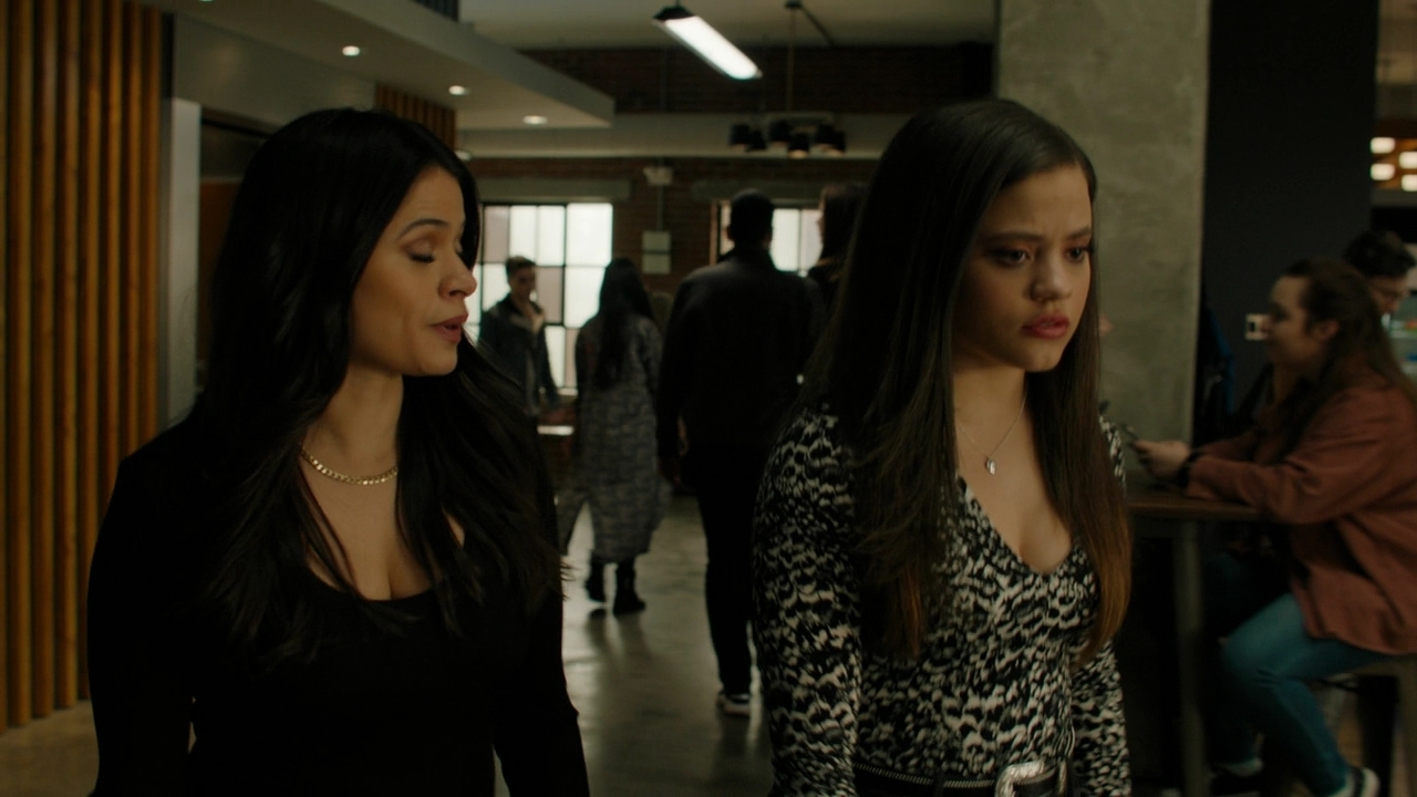 Charmed-Online-dot-nl_Charmed2x18DontLookBackInAnger0140.jpg
