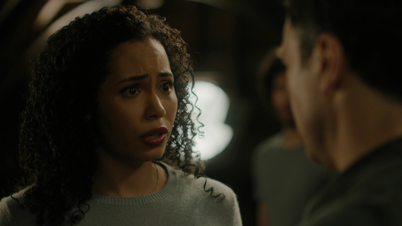 Charmed-Online-dot-nl_Charmed2x18DontLookBackInAnger1975.jpg Charmed-Online-dot-nl_Charmed2x18DontLookBackInAnger1975.jpg