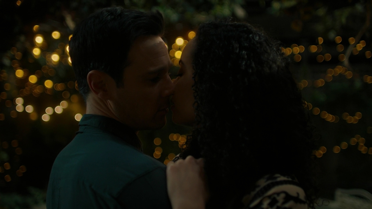 Charmed-Online-dot-nl_Charmed2x18DontLookBackInAnger2424.jpg