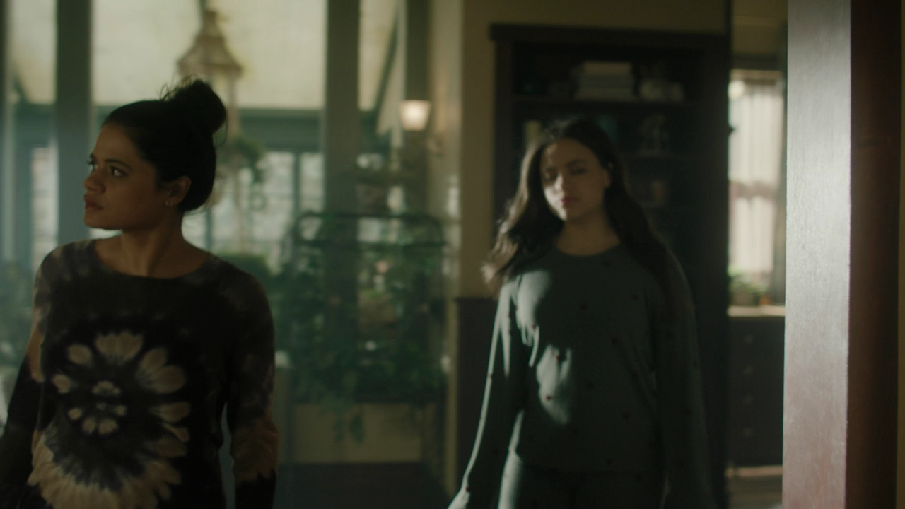 Charmed-Online-dot-nl_Charmed2x19UnsafeSpace0073.png