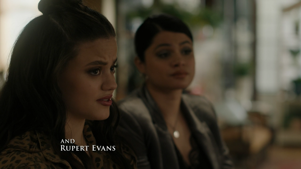 Charmed-Online-dot-nl_Charmed2x19UnsafeSpace0148.png