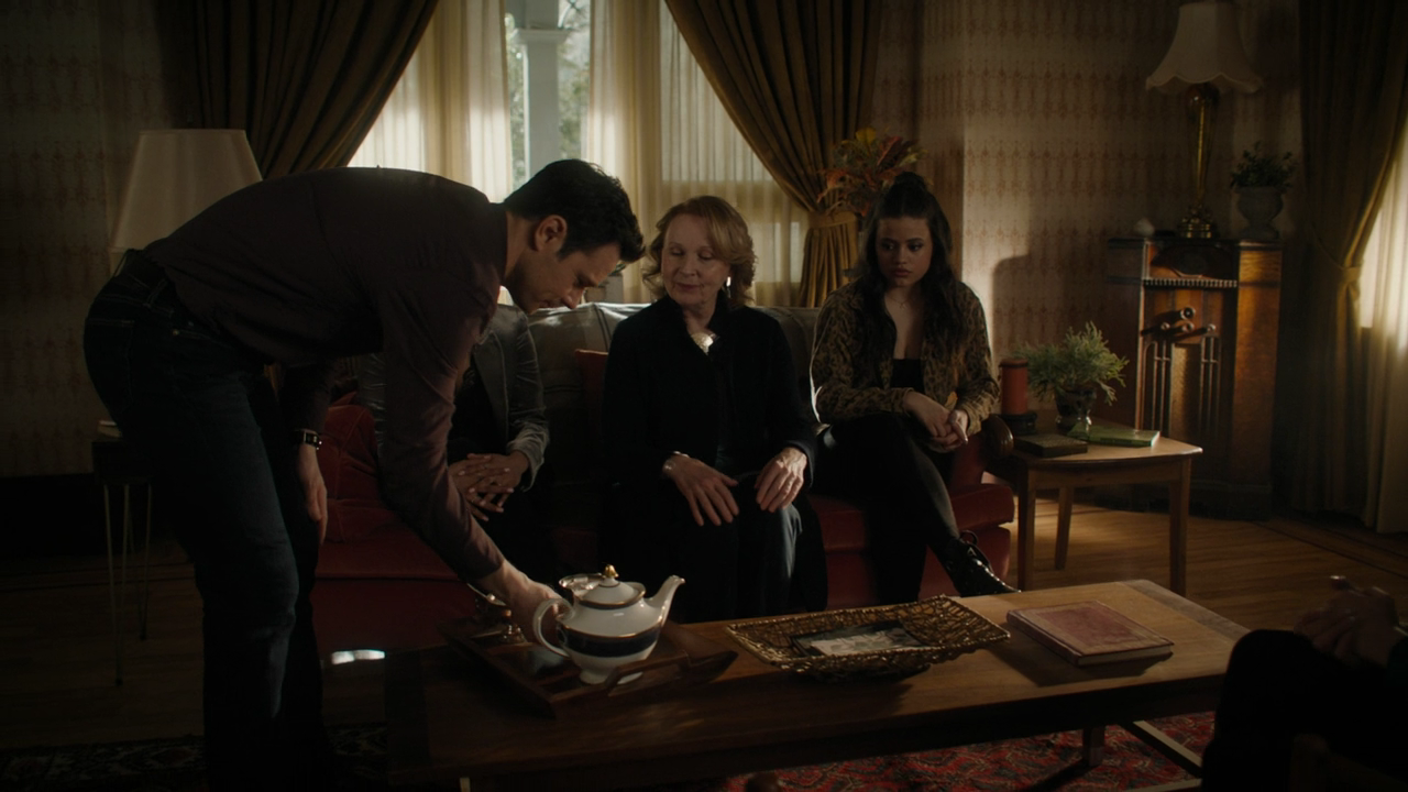 Charmed-Online-dot-nl_Charmed2x19UnsafeSpace0341.png