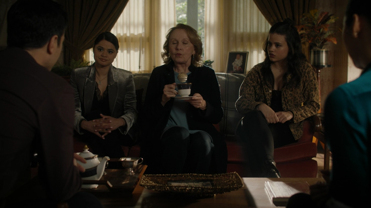 Charmed-Online-dot-nl_Charmed2x19UnsafeSpace0367.png