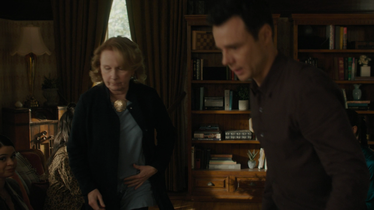 Charmed-Online-dot-nl_Charmed2x19UnsafeSpace0382.png