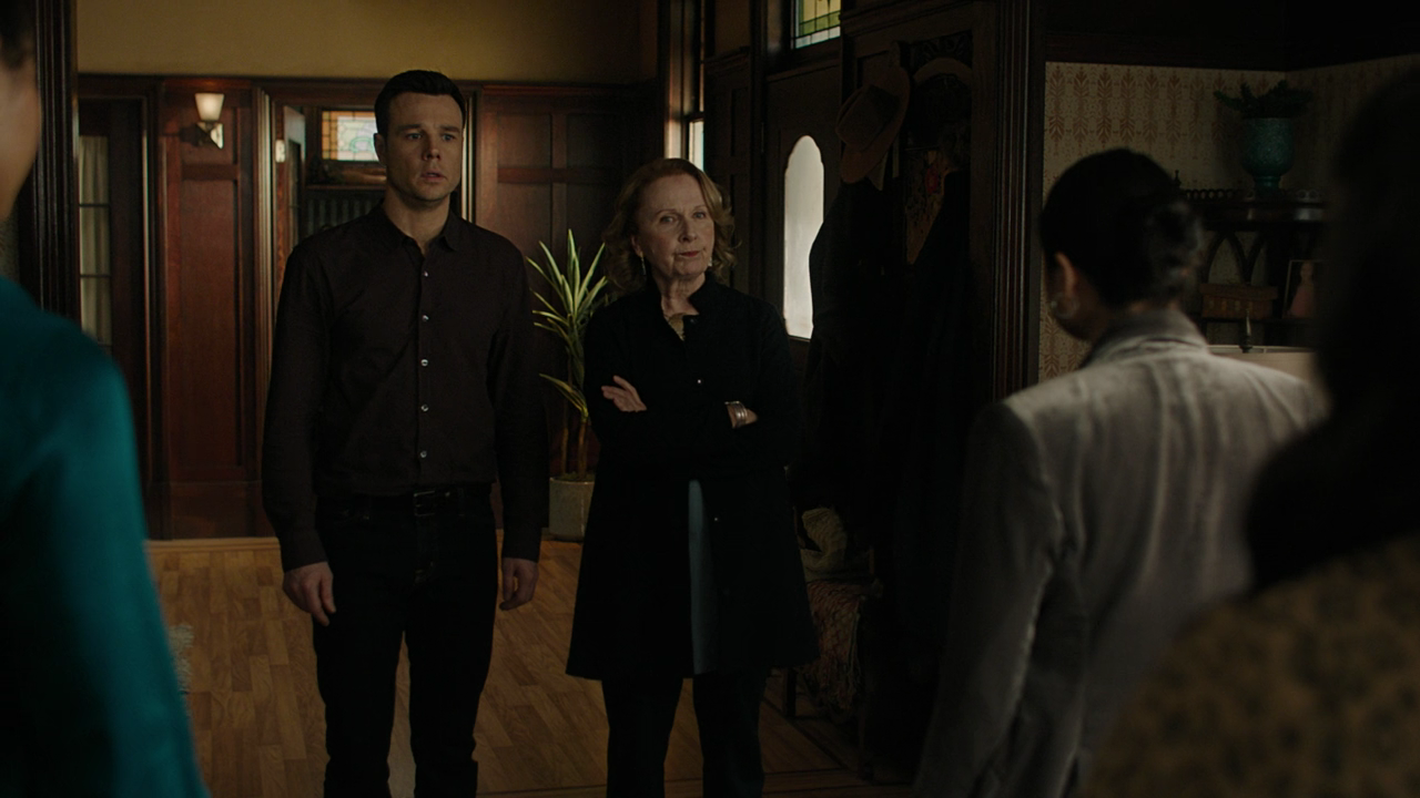 Charmed-Online-dot-nl_Charmed2x19UnsafeSpace0414.png Charmed-Online-dot-nl_Charmed2x19UnsafeSpace0414.png