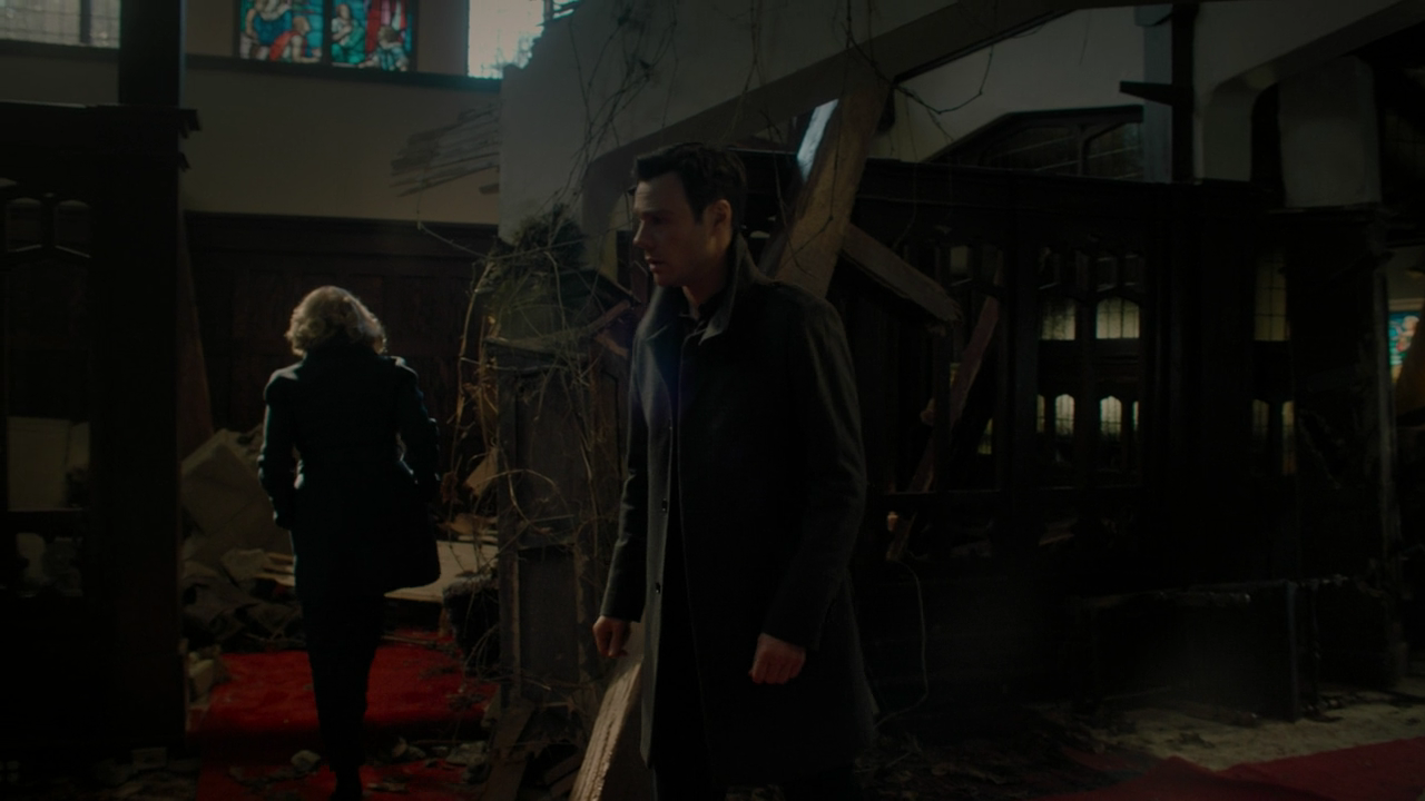 Charmed-Online-dot-nl_Charmed2x19UnsafeSpace0695.png