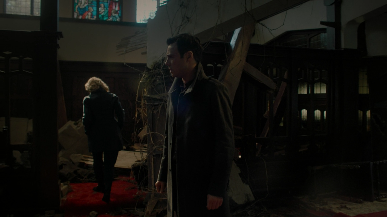 Charmed-Online-dot-nl_Charmed2x19UnsafeSpace0696.png