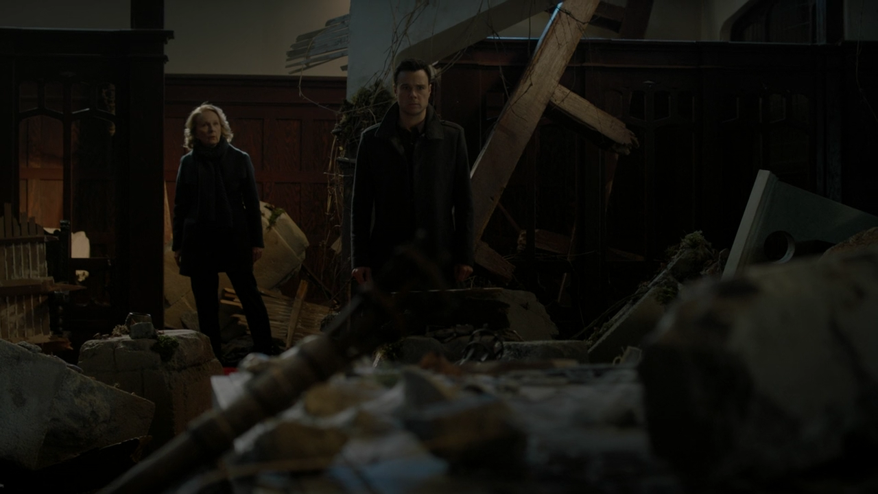 Charmed-Online-dot-nl_Charmed2x19UnsafeSpace0707.png