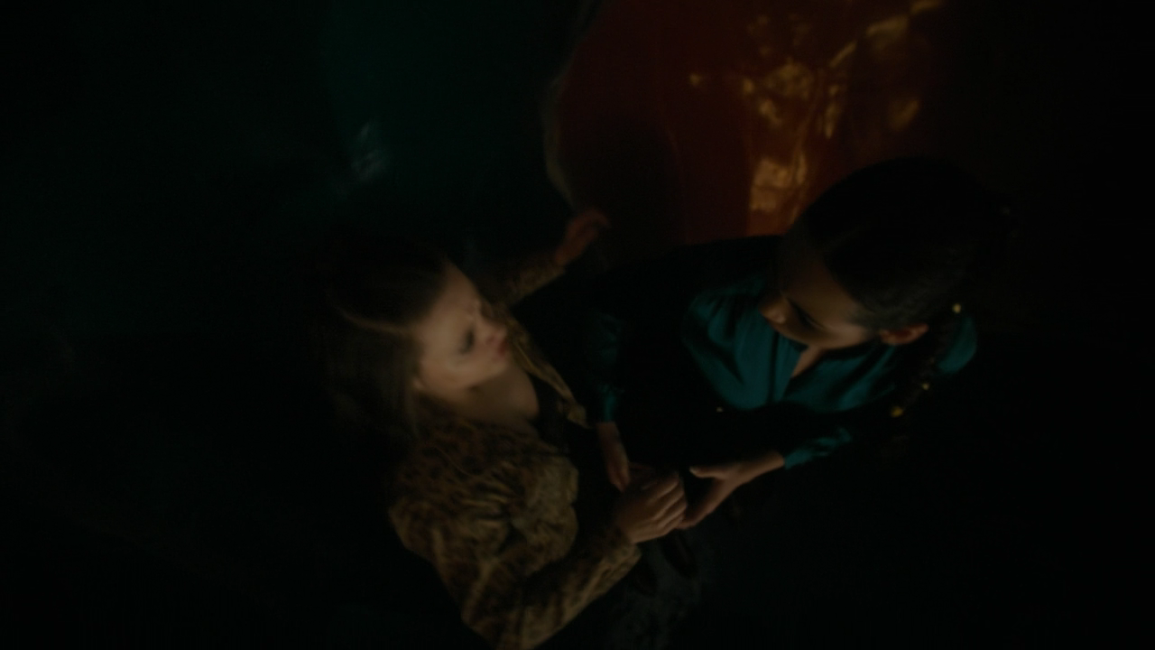 Charmed-Online-dot-nl_Charmed2x19UnsafeSpace1116.png