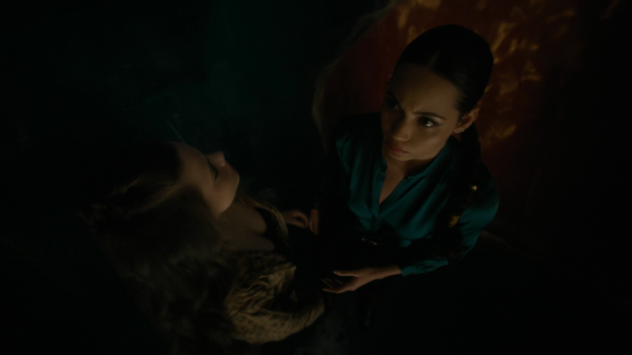 Charmed-Online-dot-nl_Charmed2x19UnsafeSpace1122.png