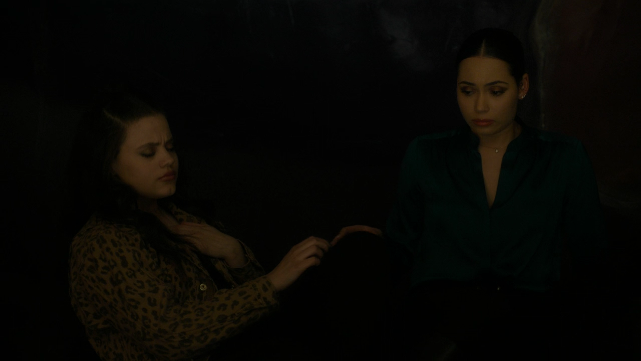 Charmed-Online-dot-nl_Charmed2x19UnsafeSpace1712.png Charmed-Online-dot-nl_Charmed2x19UnsafeSpace1712.png