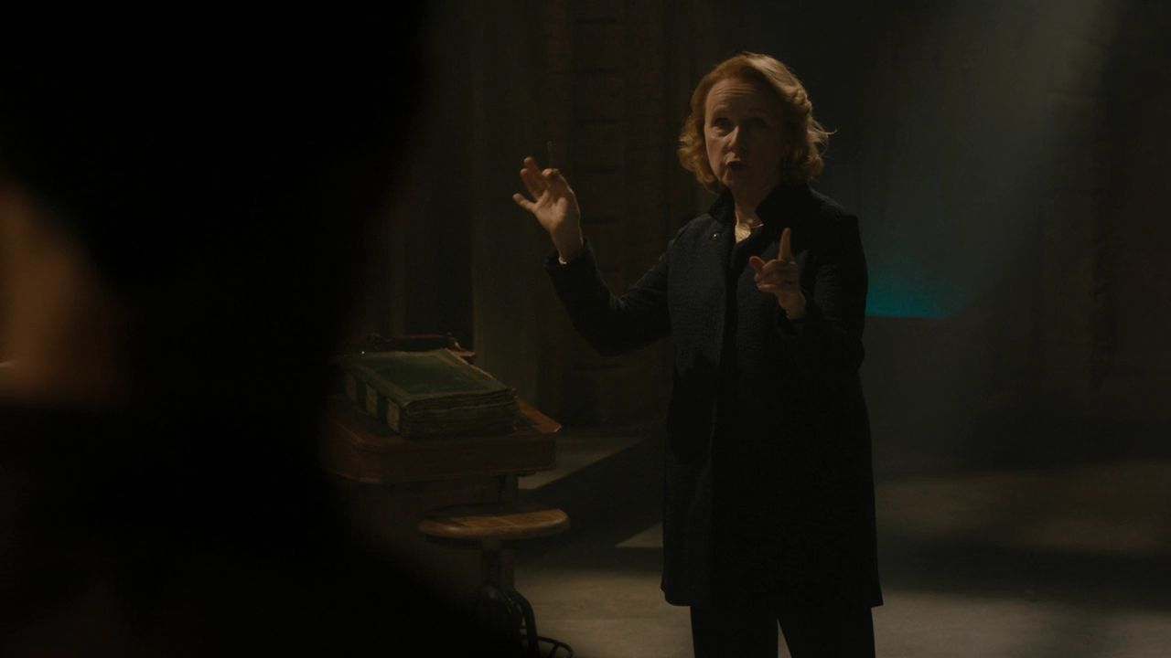 Charmed-Online-dot-nl_Charmed2x19UnsafeSpace2000.png