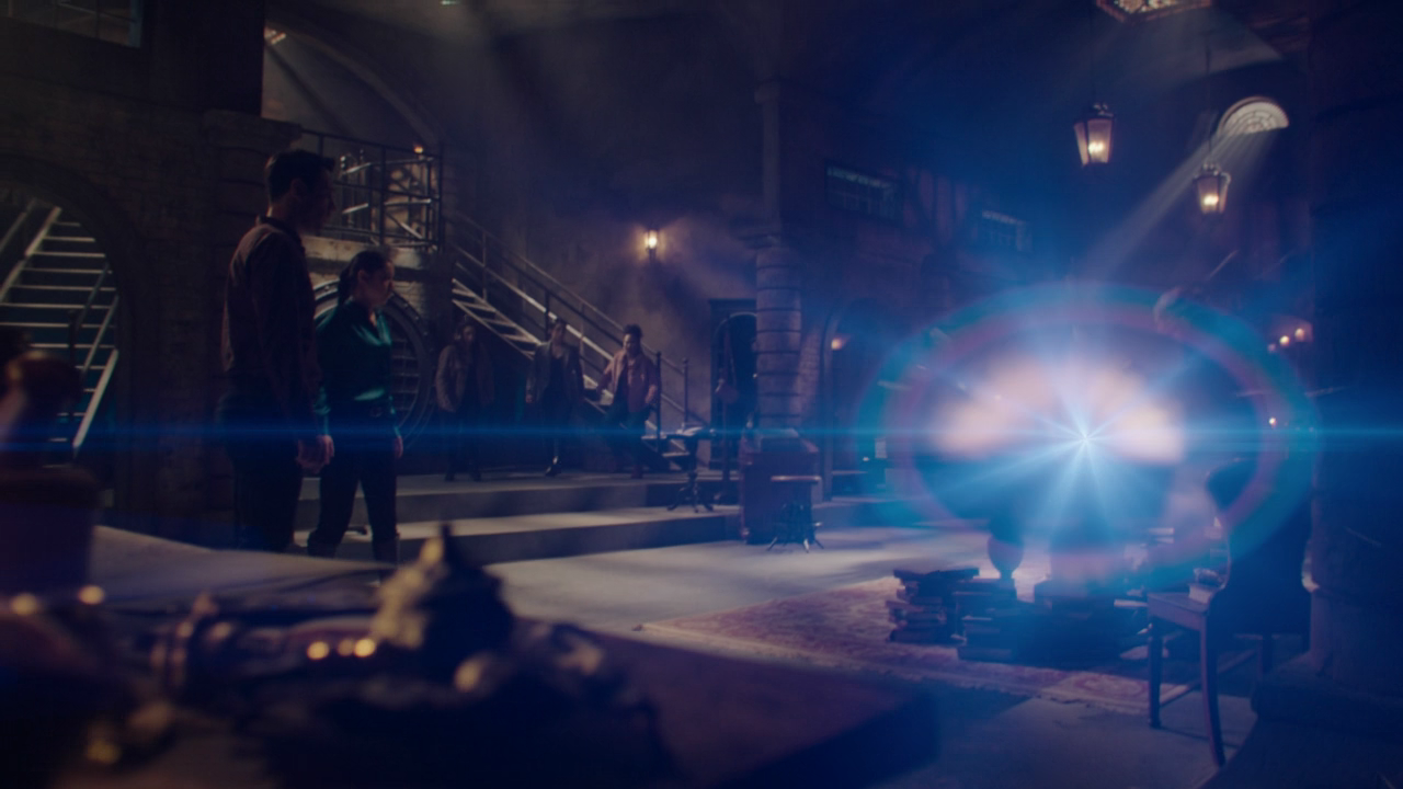 Charmed-Online-dot-nl_Charmed2x19UnsafeSpace2044.png