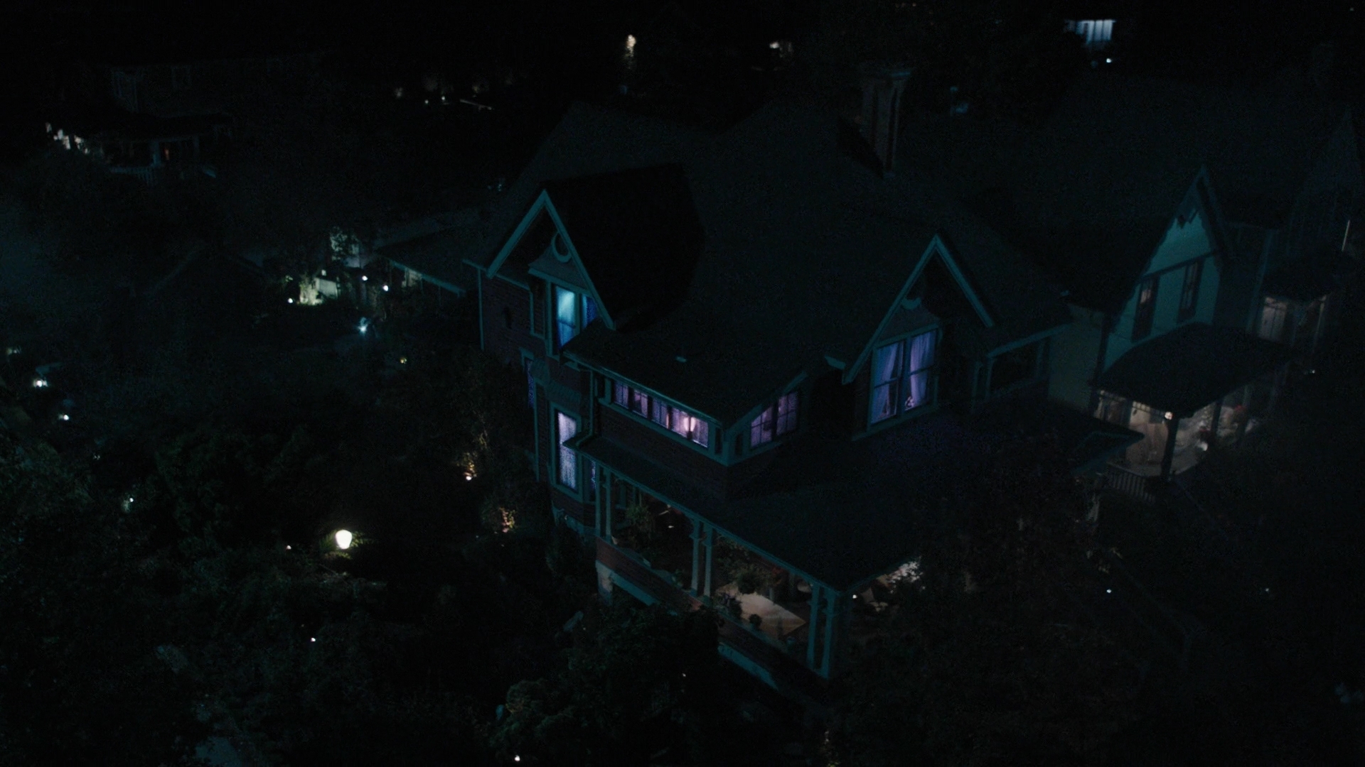 Charmed-Online-dot-nl_Charmed3x01AnInconvenientTruth0010.jpg