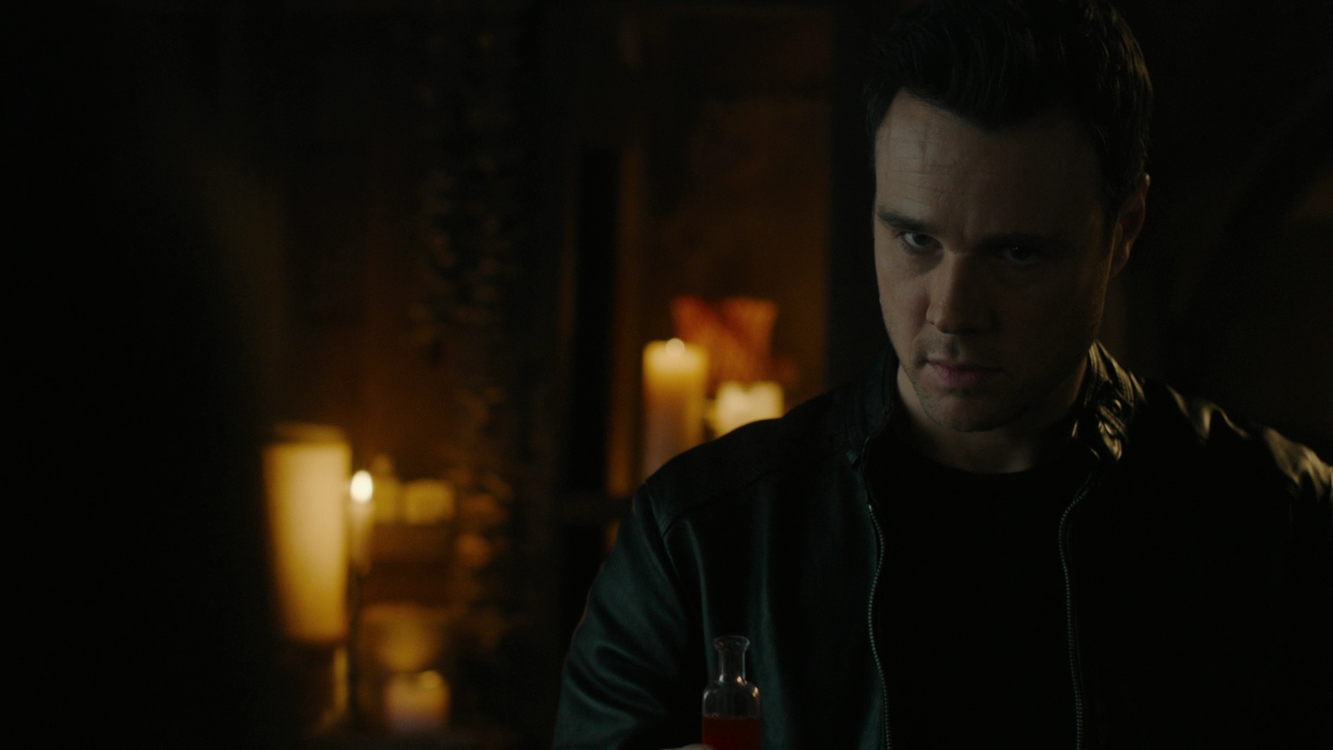 Charmed-Online-dot-nl_Charmed3x01AnInconvenientTruth1958.jpg