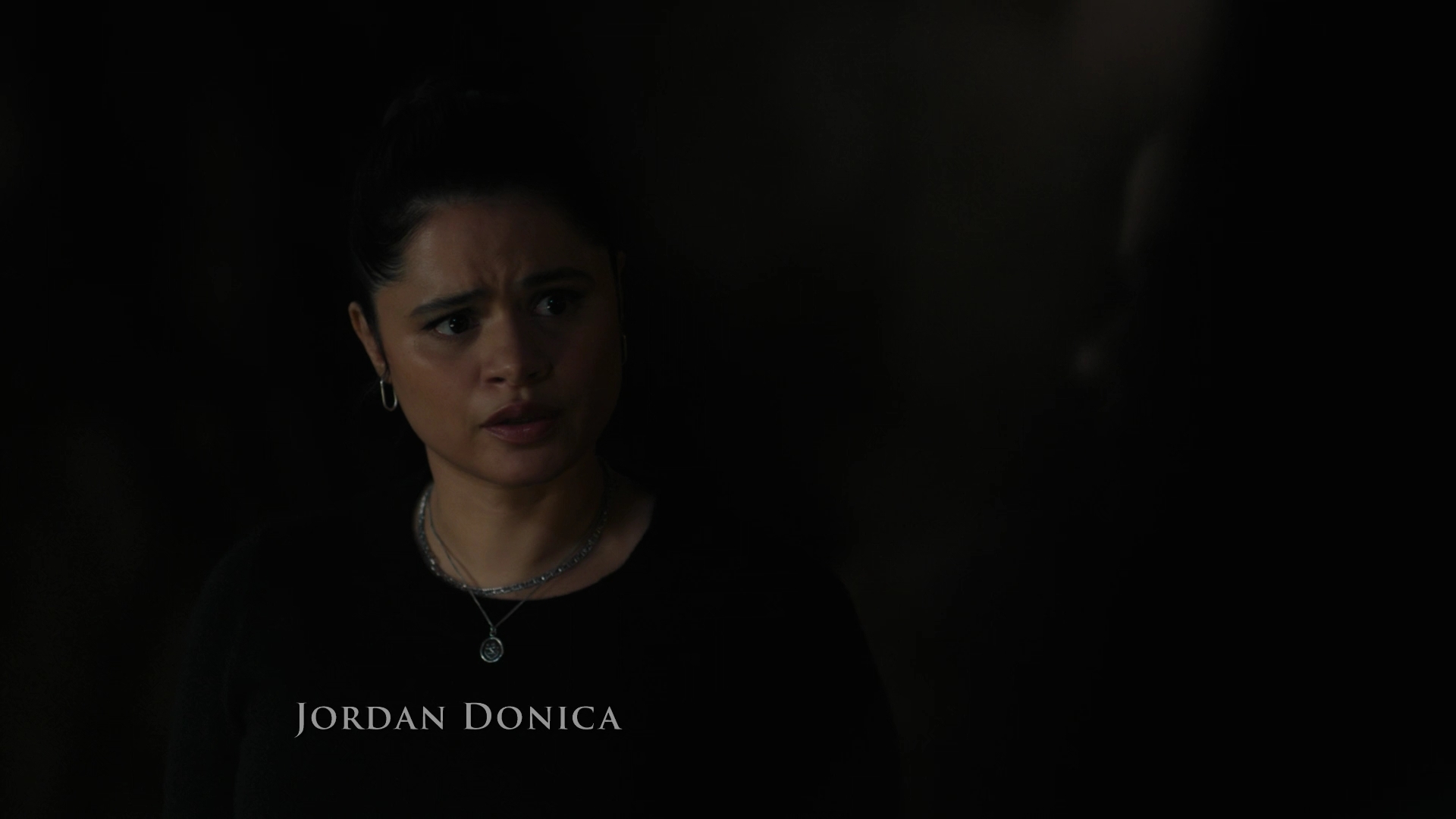 Charmed-Online-dot-nl_Charmed2x02SomeonesGoingToDie0087.jpg