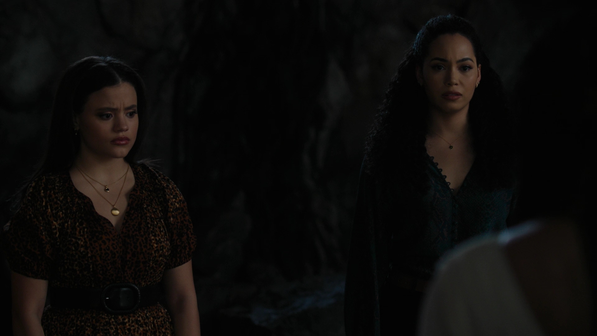 Charmed-Online-dot-nl_Charmed2x02SomeonesGoingToDie0138.jpg