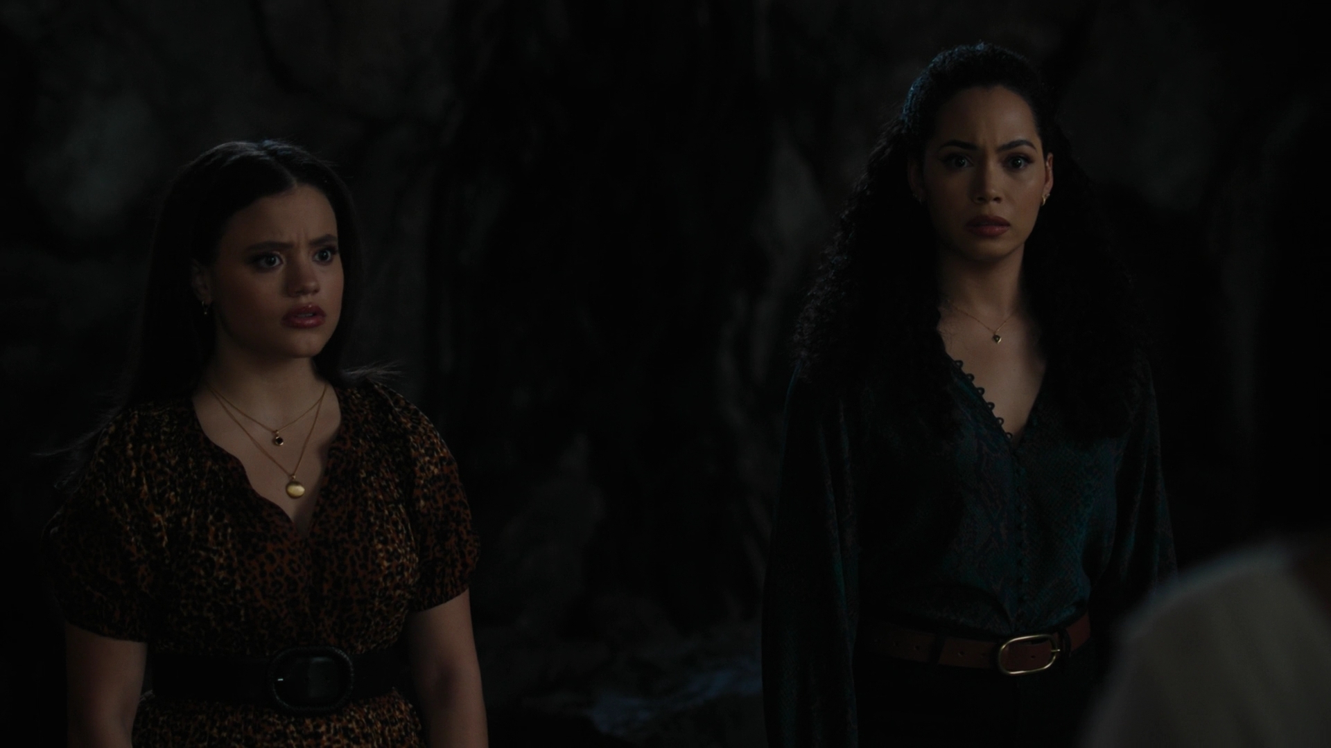 Charmed-Online-dot-nl_Charmed2x02SomeonesGoingToDie0189.jpg