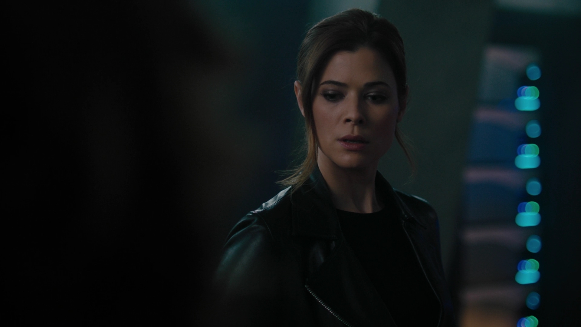 Charmed-Online-dot-nl_Charmed2x02SomeonesGoingToDie0342.jpg
