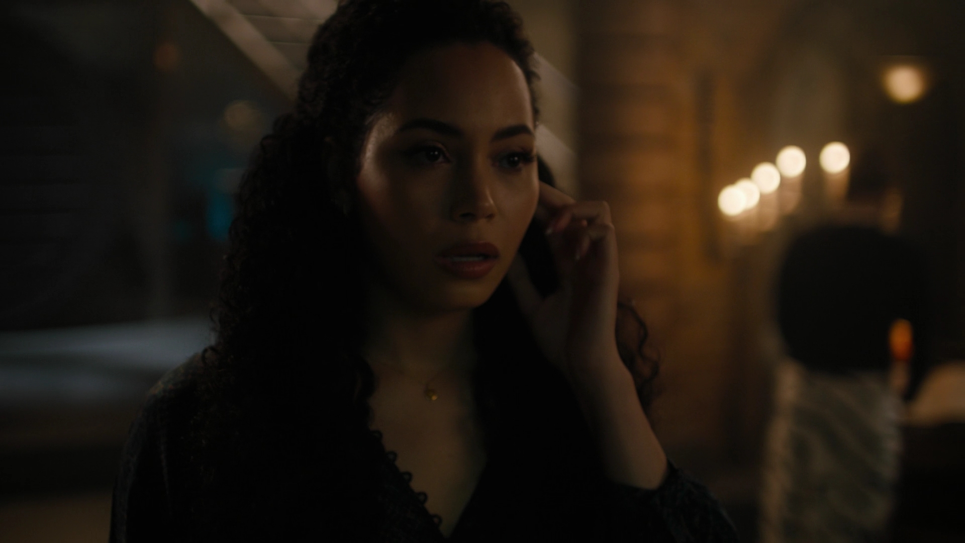 Charmed-Online-dot-nl_Charmed2x02SomeonesGoingToDie0841.jpg