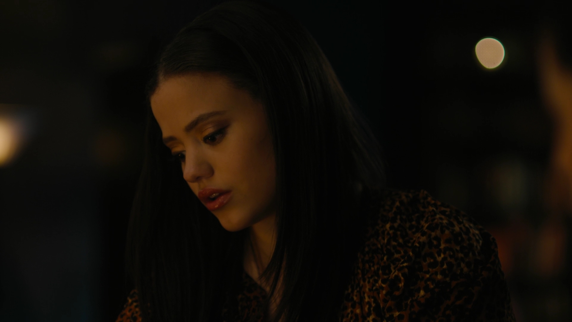 Charmed-Online-dot-nl_Charmed2x02SomeonesGoingToDie0875.jpg