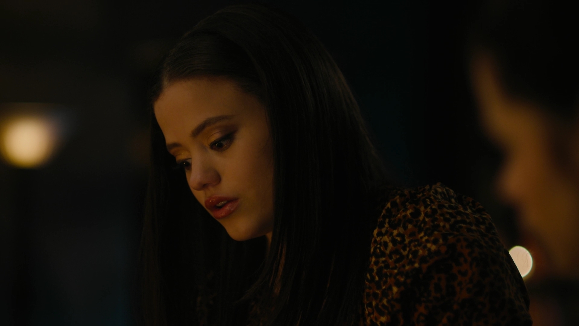 Charmed-Online-dot-nl_Charmed2x02SomeonesGoingToDie0881.jpg