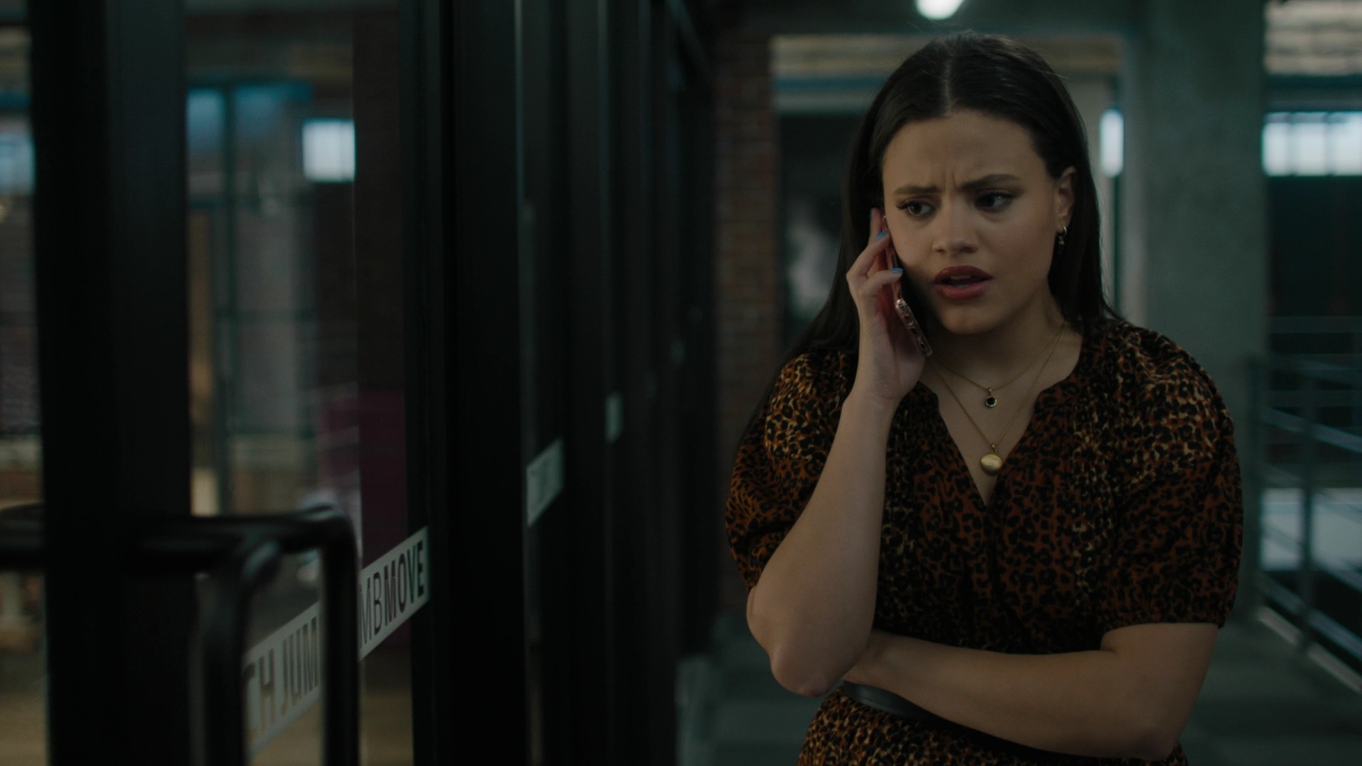 Charmed-Online-dot-nl_Charmed2x02SomeonesGoingToDie0968.jpg