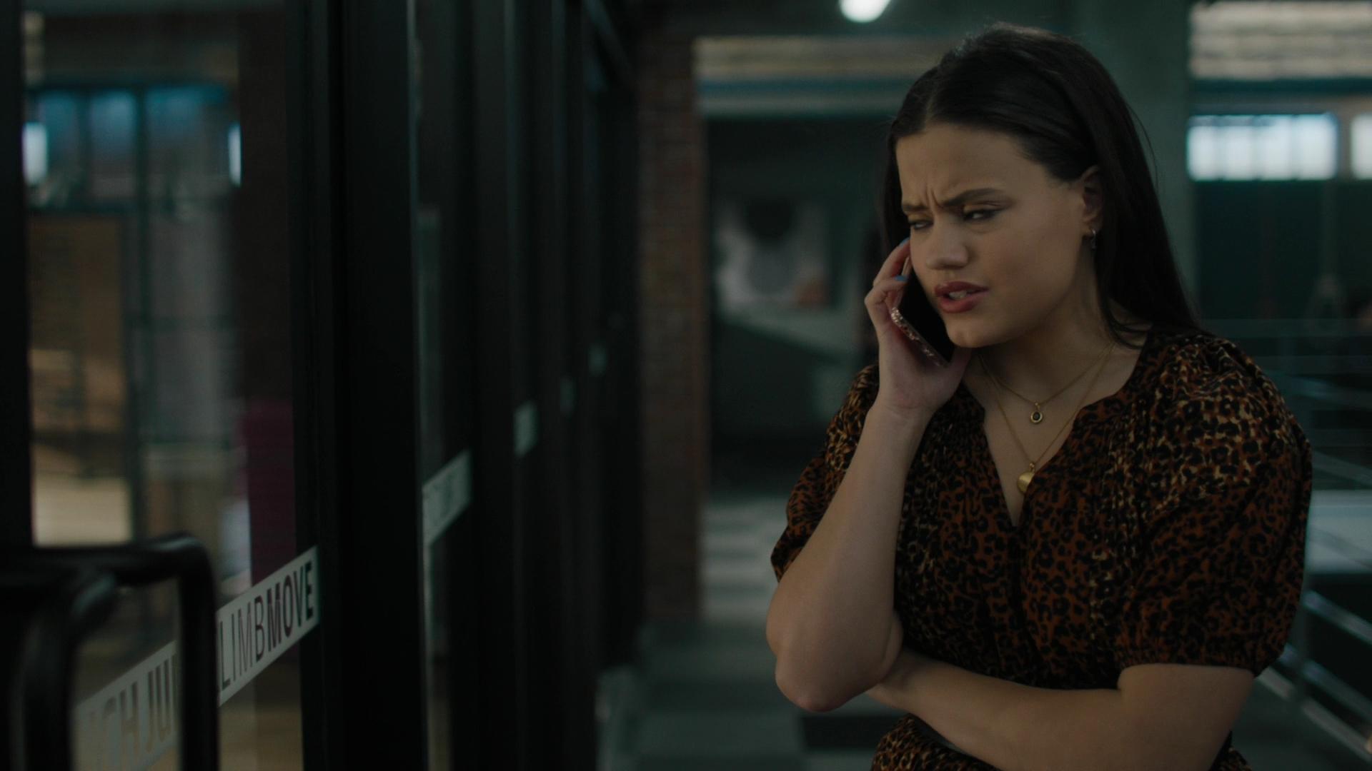 Charmed-Online-dot-nl_Charmed2x02SomeonesGoingToDie0970.jpg